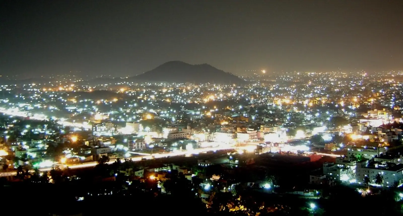 Salem skyline